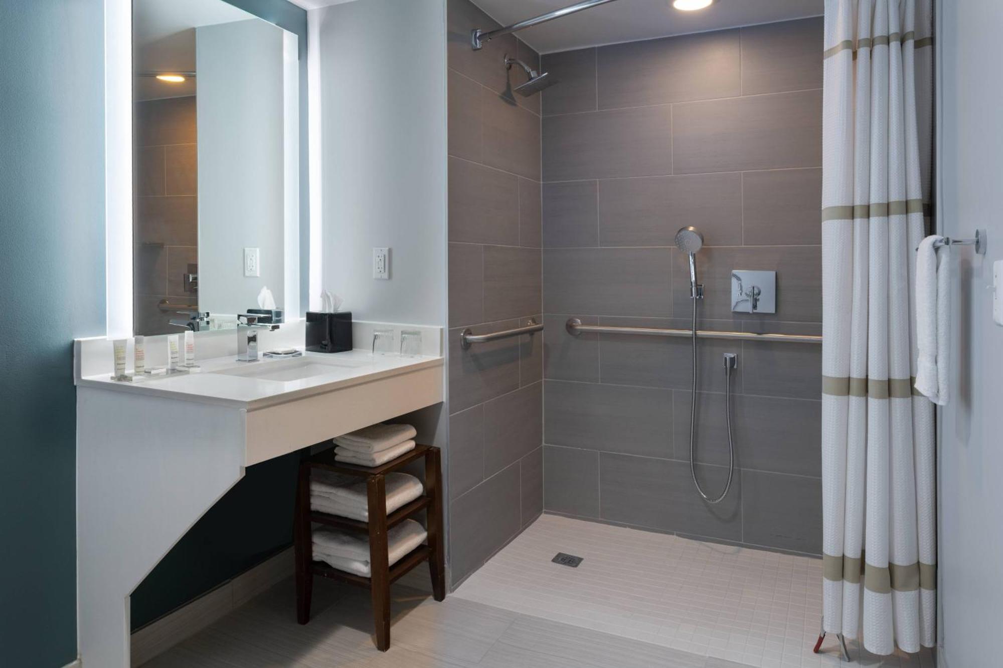 Marriott Greensboro Downtown Eksteriør billede
